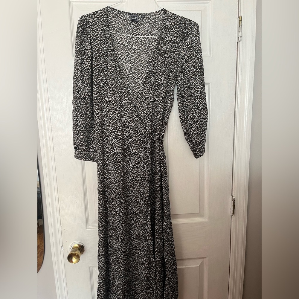 gap wrap dress, worn once , maxi